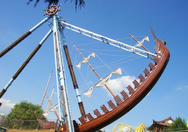 阿鲁科尔沁大型海盗船